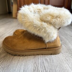 UGG MILLA Women Ankle Boots Suede Exposed Fur Chestnut Brown US 7 Retro Y2K 90s